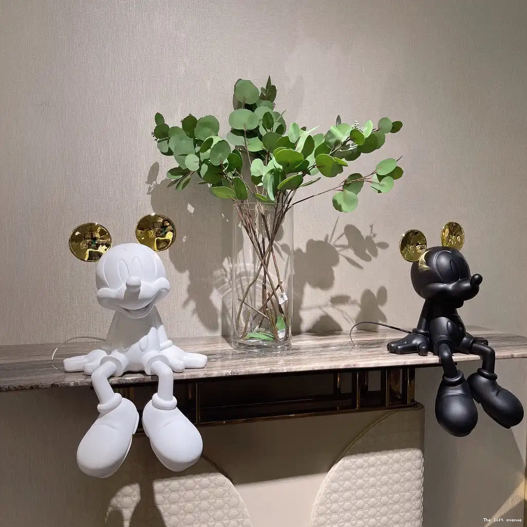 FIGURE SITTING MOUSE MICKEY 0502